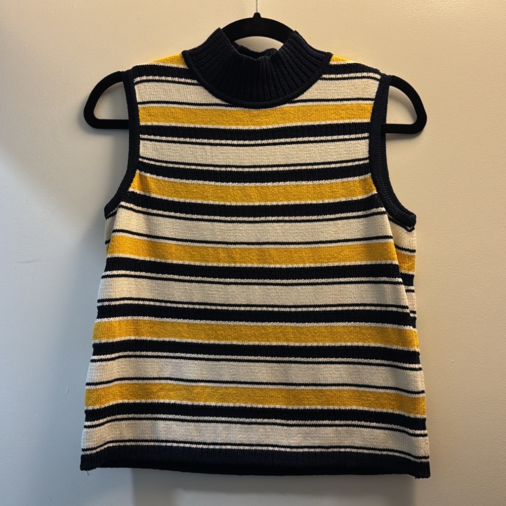 ST. John Striped Sleeveless Knit Top